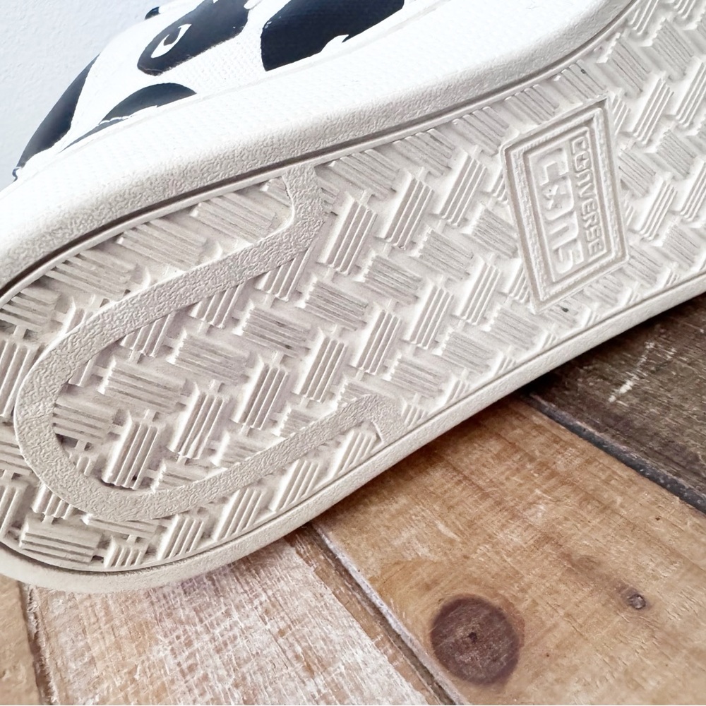 Comme des Garcons Play x Converse hi-tops - Picture 11 of 11